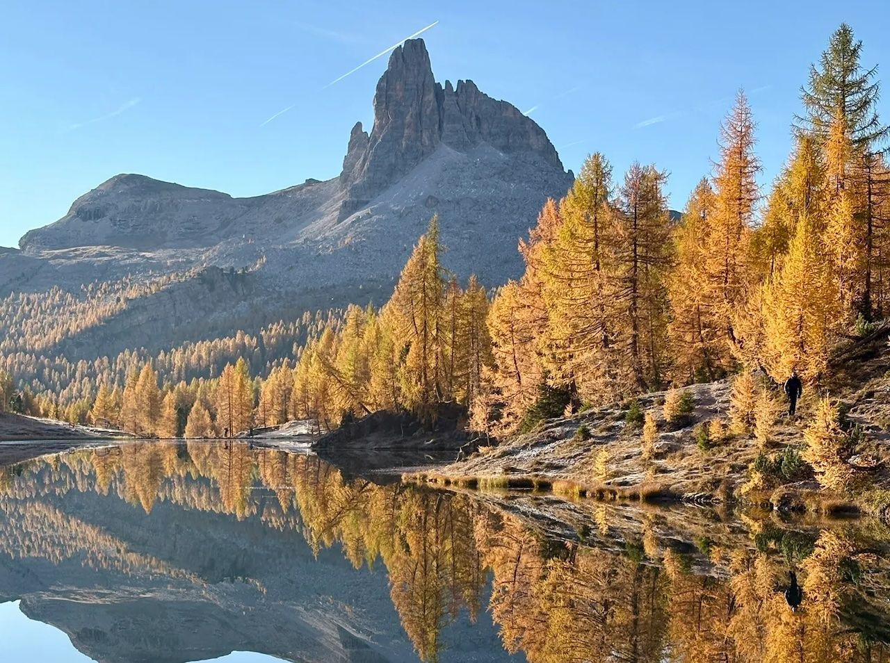 esplorare il magico fenomeno lungo i sentieri alpini arrivando nel momento giusto grazie al racconto del cammino e ai consigli digitali della community di alltrail