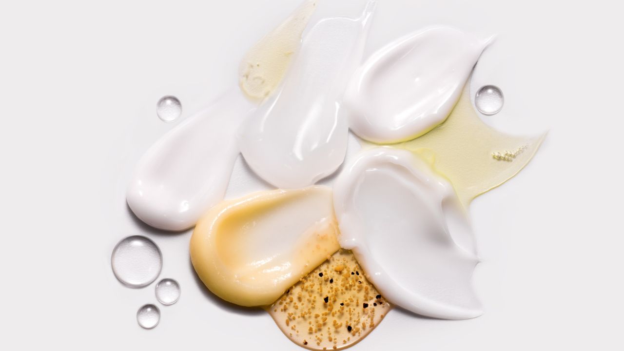 come cambia la routine skincare in autunno focus sulla crono beauty come organizzare la skincare a seconda delle esigenze dalla pelle diverse dal mattino alla sera soprattutto al cambio di stagione
