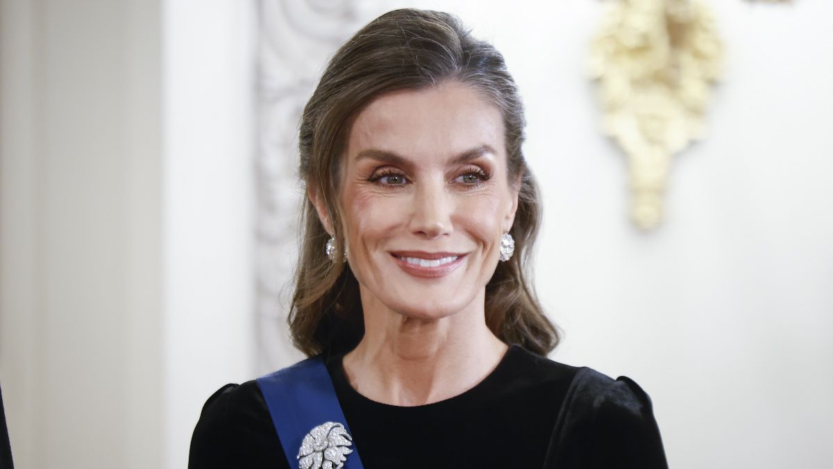 il re ha preso la parola azzardando qualche frase in finlandese per omaggiare i padroni di casa ma letizia non 232 riuscita a rimanere impassibile