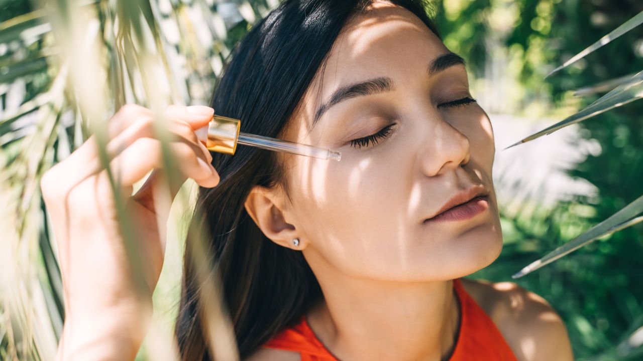 non solo capelli sopracciglia o ciglia l olio di ricino 232 amico anche della pelle ecco come