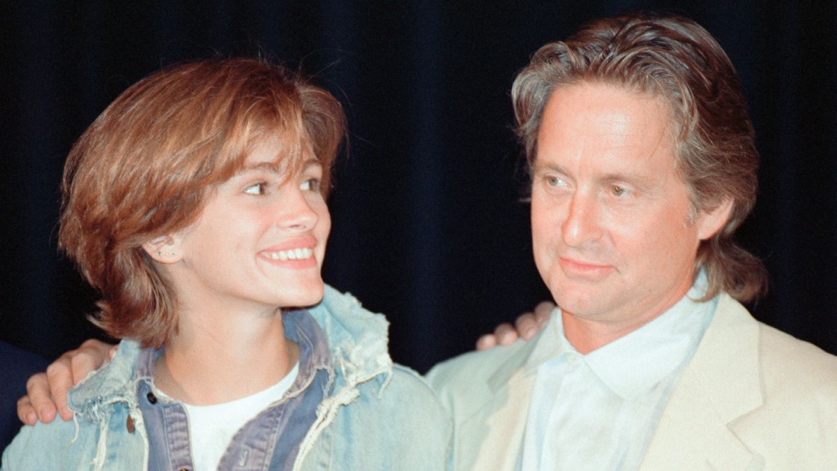 michael douglas la fine dell amicizia con julia roberts le dissi dove mettersi il golden globe