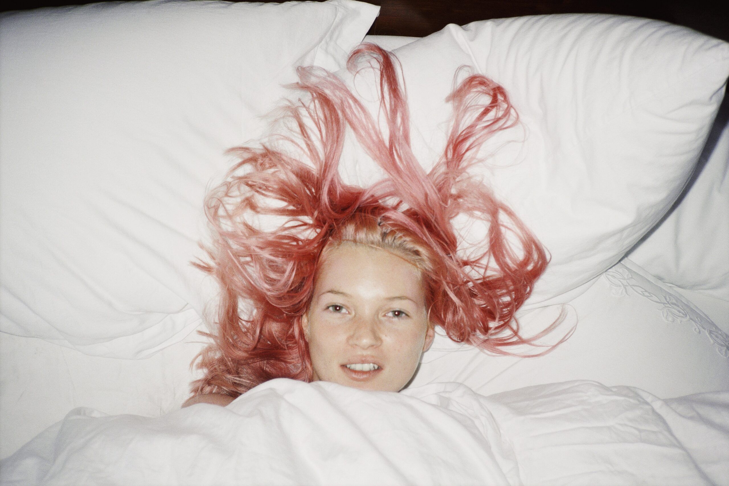opere d8217arte e fotografie le racconter224 the 90s art and fashion dall82178 ottobre al 14 febbraio 2027 alla tate britain di londra