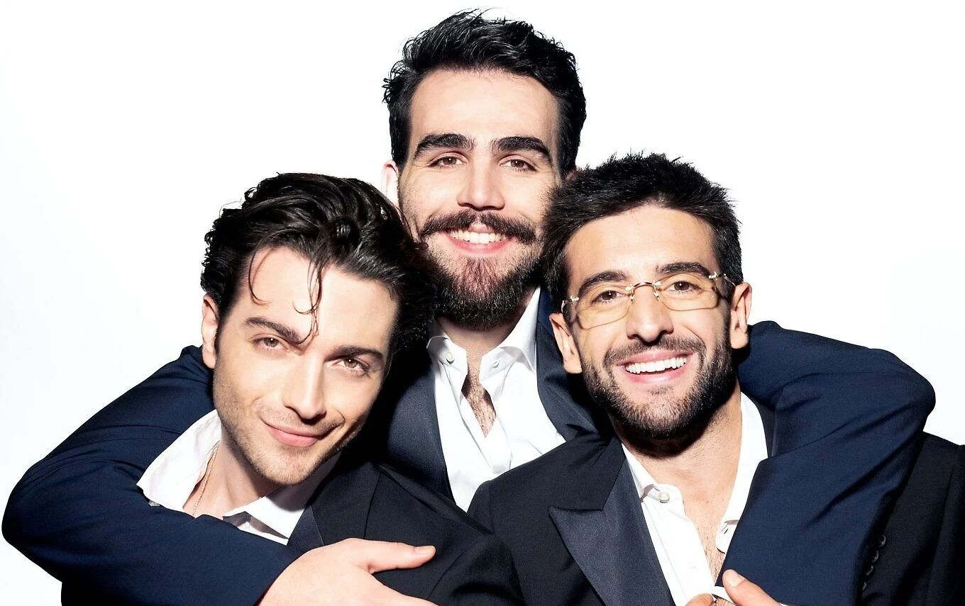 su canale 5 la prima delle tre serate evento registrate lo scorso settembre a palazzo te a mantova