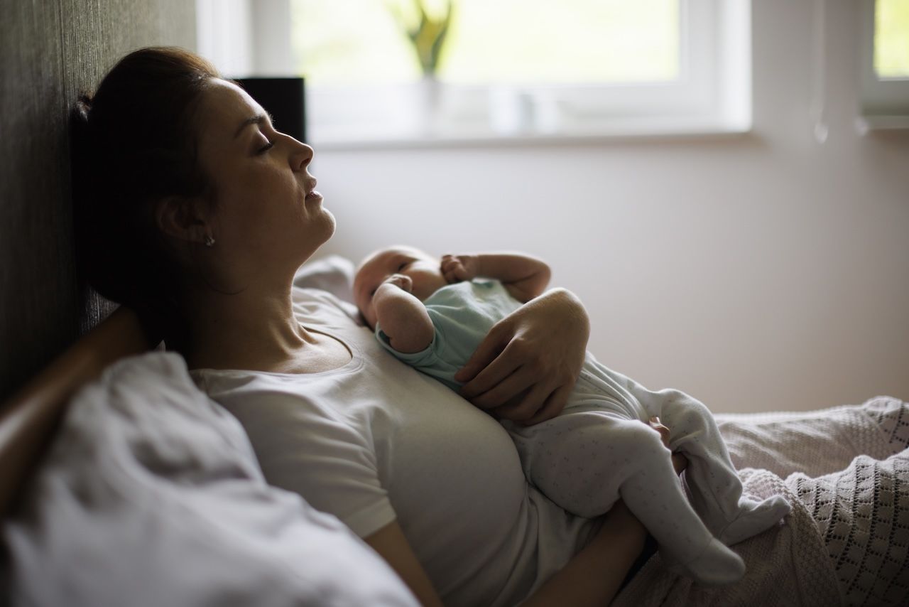 per chi vive gi224 in debito cronico di riposo tra bambini piccoli e sbalzi ormonali si trasforma in un nuovo fattore di stress