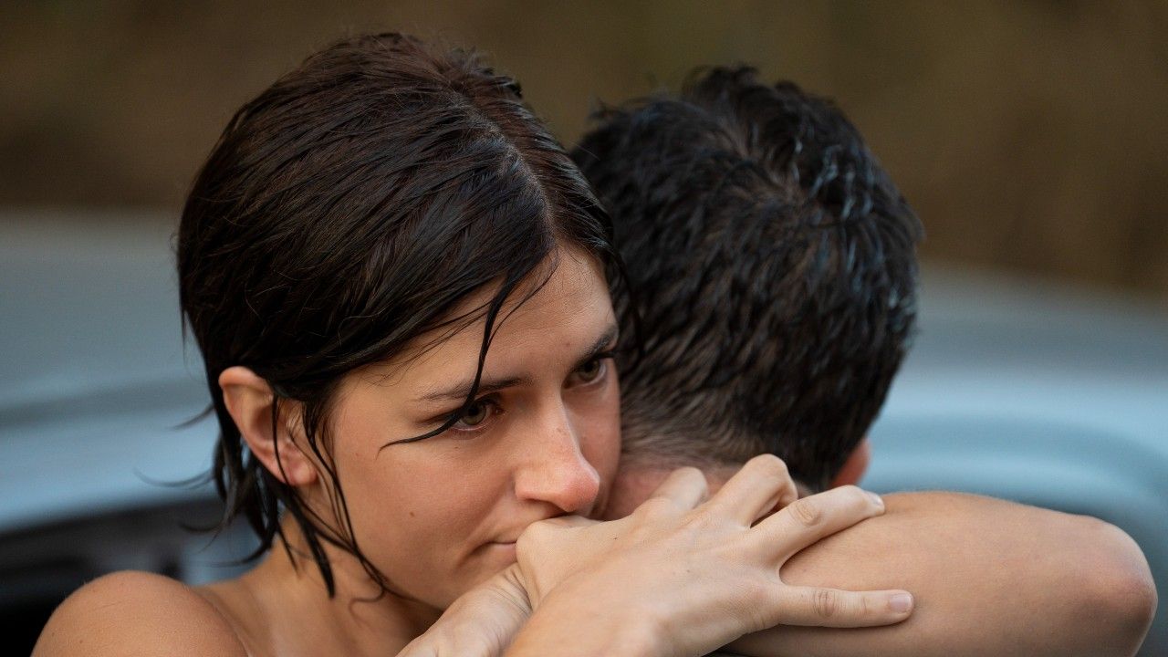 arriva su netflix noi un po meglio con elio germano e maria grazia giannetta