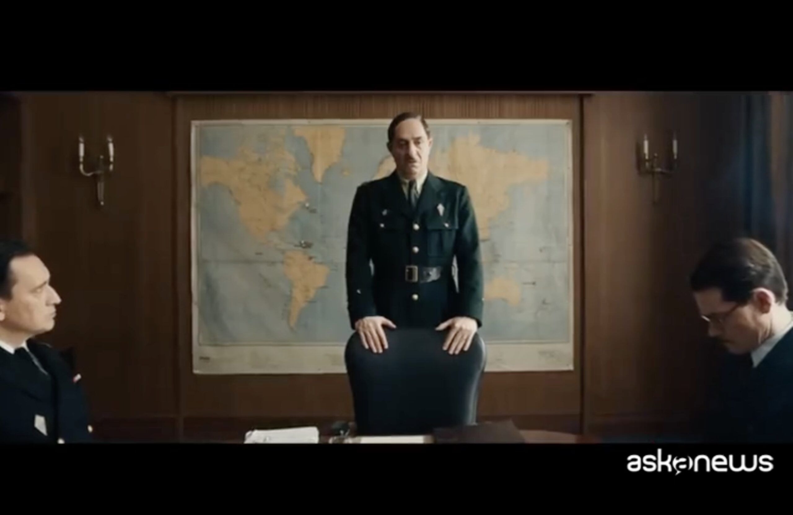 il ritratto inedito del generale che sogn242 la francia libera nel film di antonin baudry presentato a roma