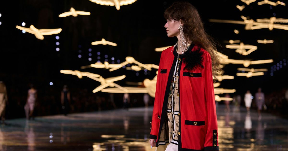 virginie viard contro chanel il libro a due anni dal licenziamento