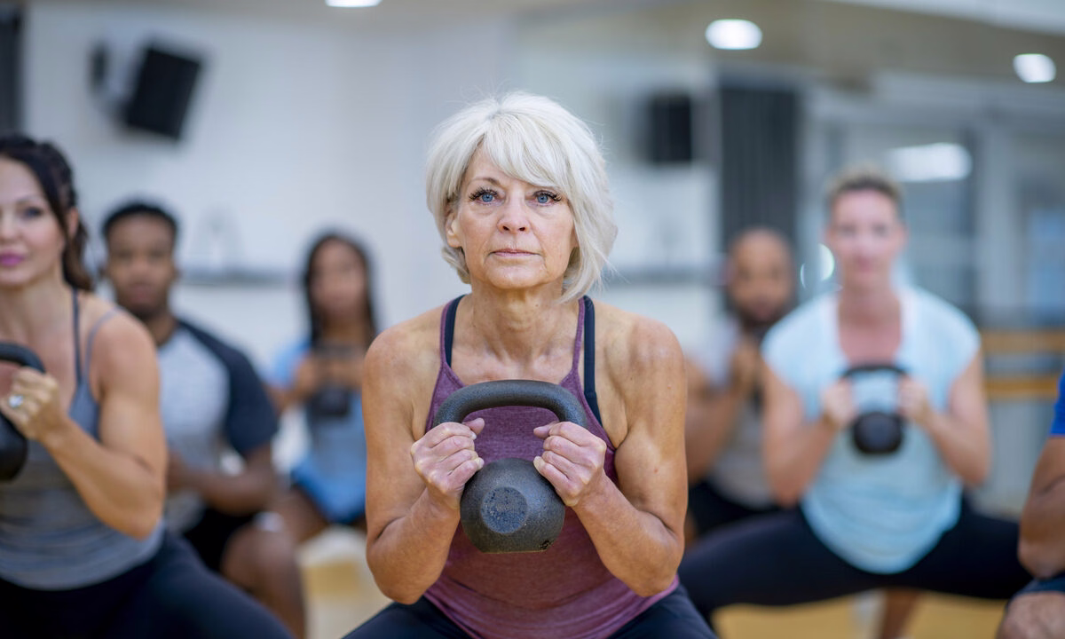Squat e forza muscolare: il segreto per vivere meglio (e più a lungo) dopo i 60