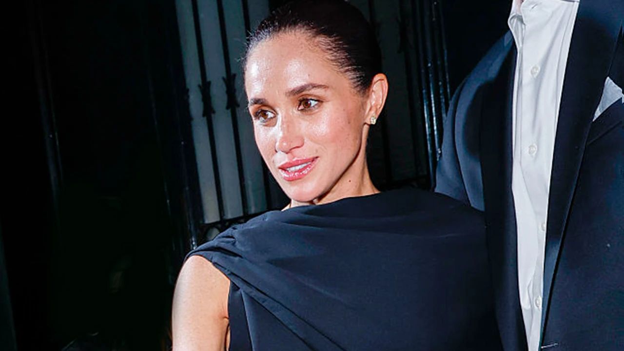 la copia speciale di la panchina il libro di meghan markle era stata regalata dalla duchessa a eugenia in vendita alla cifra record di 20mila sterline