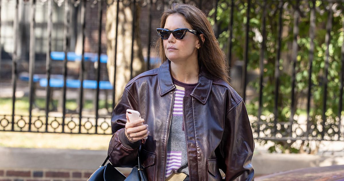 altro che solito giubbotto nero la leather jacket burgundy 232 il nuovo must have parola dell ex joey potter