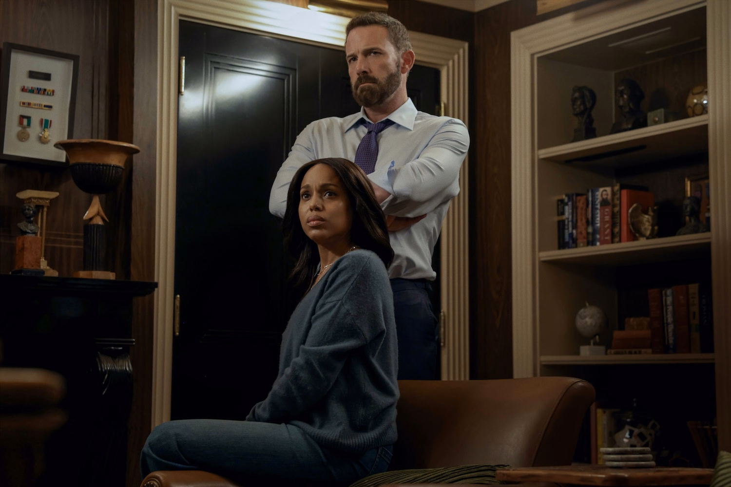 ANIMALS. (L to R) Kerry Washington as Abigail and Ben Affleck as Mark in Animals. Cr. Warrick Page/Netflix © 2026.