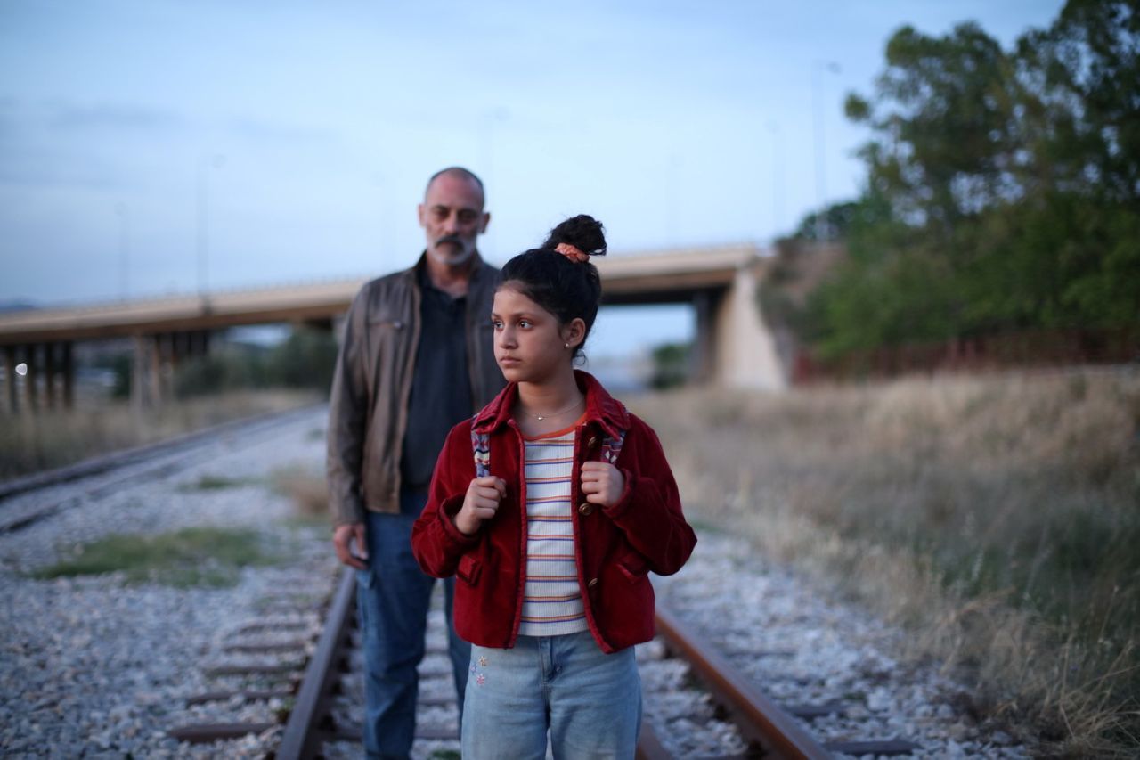su rai 3 e raiplay arriva il film exodus sul dramma siriano girato dal regista abbe hassan tra biografia e finzione