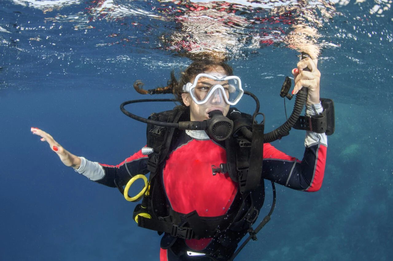 la tragedia dei cinque sub italiani alle maldive riporta l8217attenzione sulla prevenzione dall8217anossia alla decompressione i rischi da conoscere e 10 regole per immergersi in sicurezza