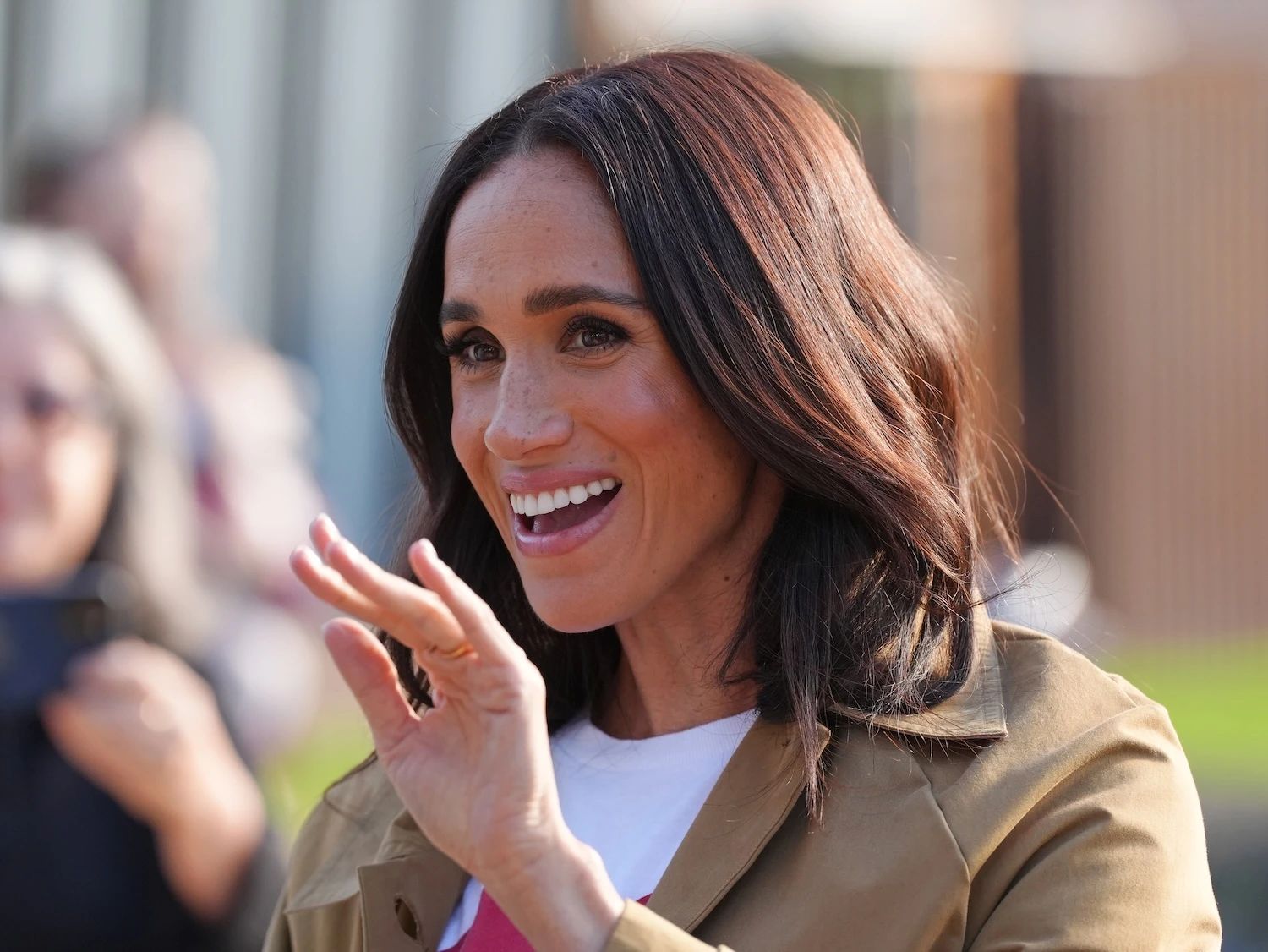 due reverendi anglicani inglesi si ritrovano oggetto di una terribile campagna di abusi online avevano criticato il calendario natalizio di meghan markle