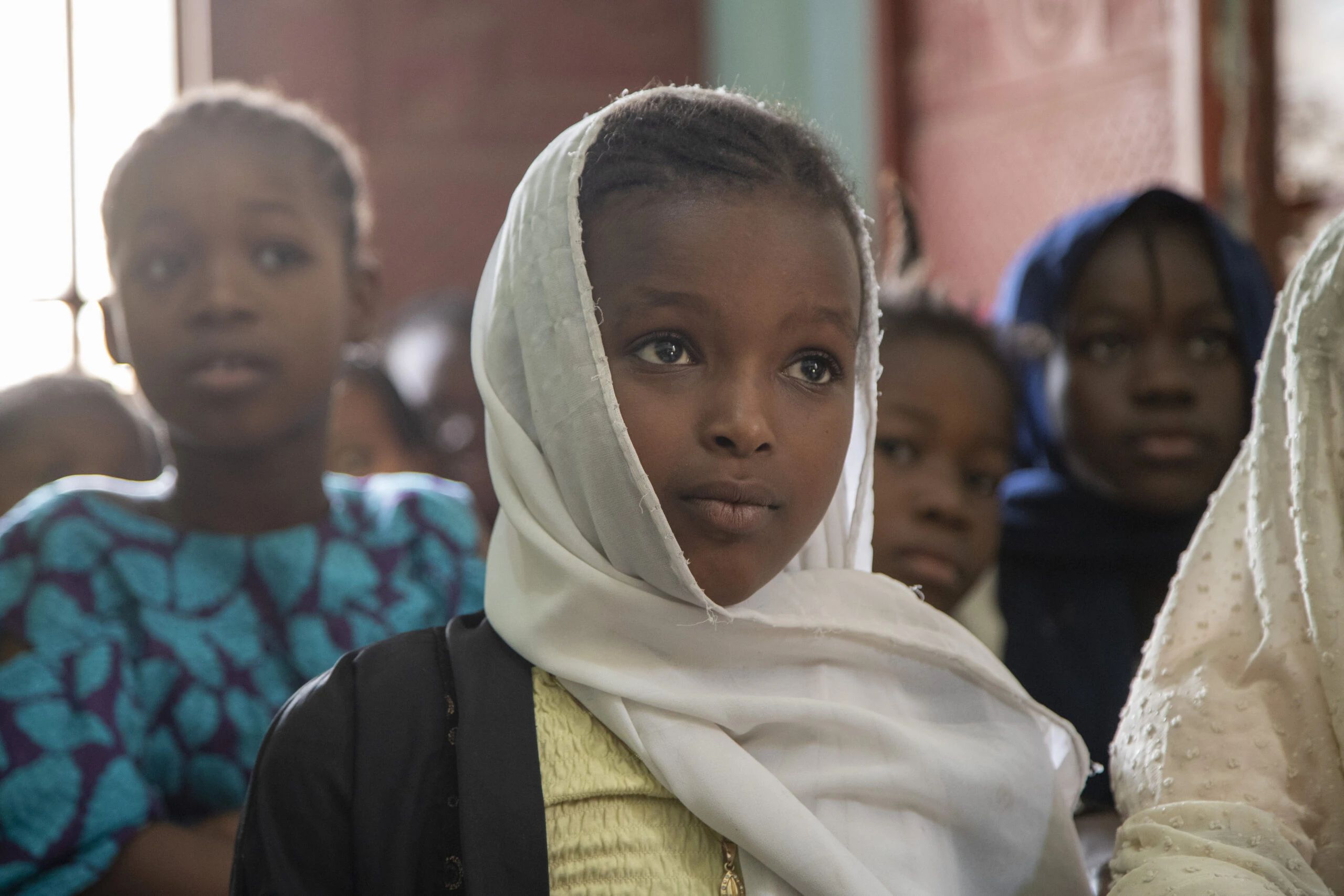 spose bambine ragazze senza scuola e protezione per la prima volta in 15 anni il dossier indifesa di terre des hommes fotografa un peggioramento in quasi tutti gli indicatori che cosa sta succedendo e perch233